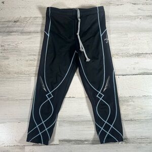 CW-X Women’s Capri Athletic Compression Tights 3/4 Stabilyx Size Medium